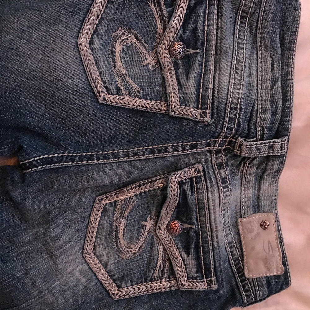 Straight leg jean